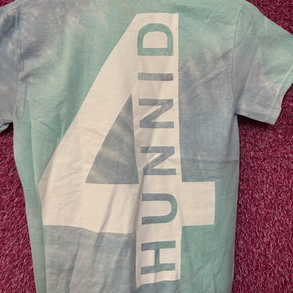 YG 4hunnid Big Logo blue tiedye Tee size small - Picture 2 of 5